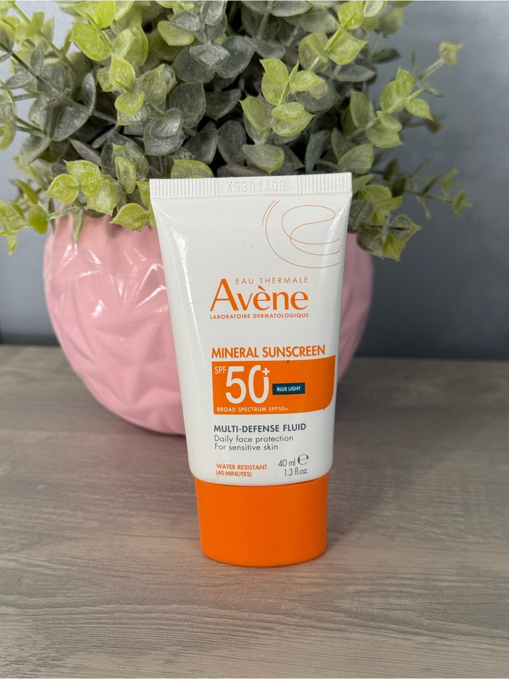 NEW UNOPENED avene Mineral Sunscreen SPF 50+
